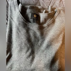 JM Collection women’s crewneck sweater